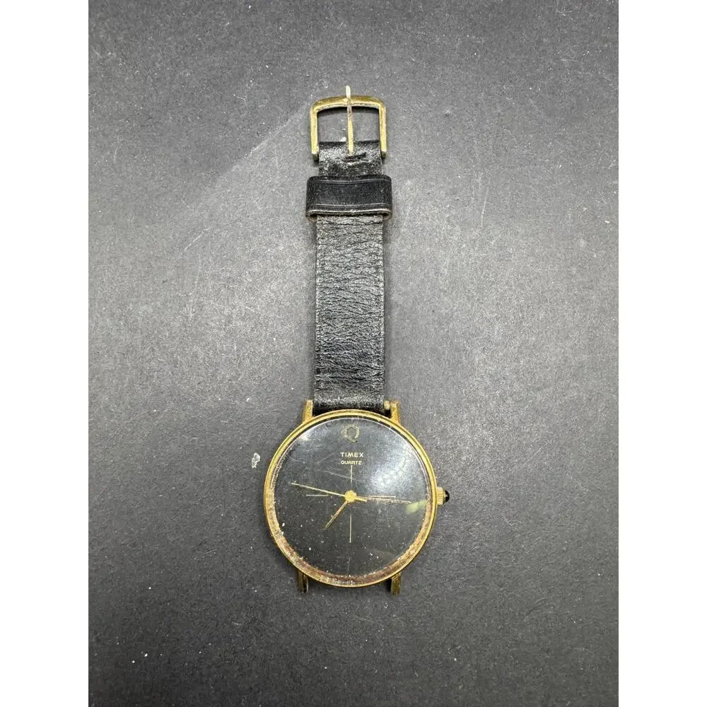 Vtg Timex Quartz 33mm 1980S Cal 126 Watch Gold Tone Black Dial Water Resistant